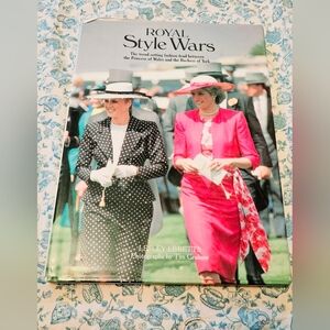 Royal Style Wars Book